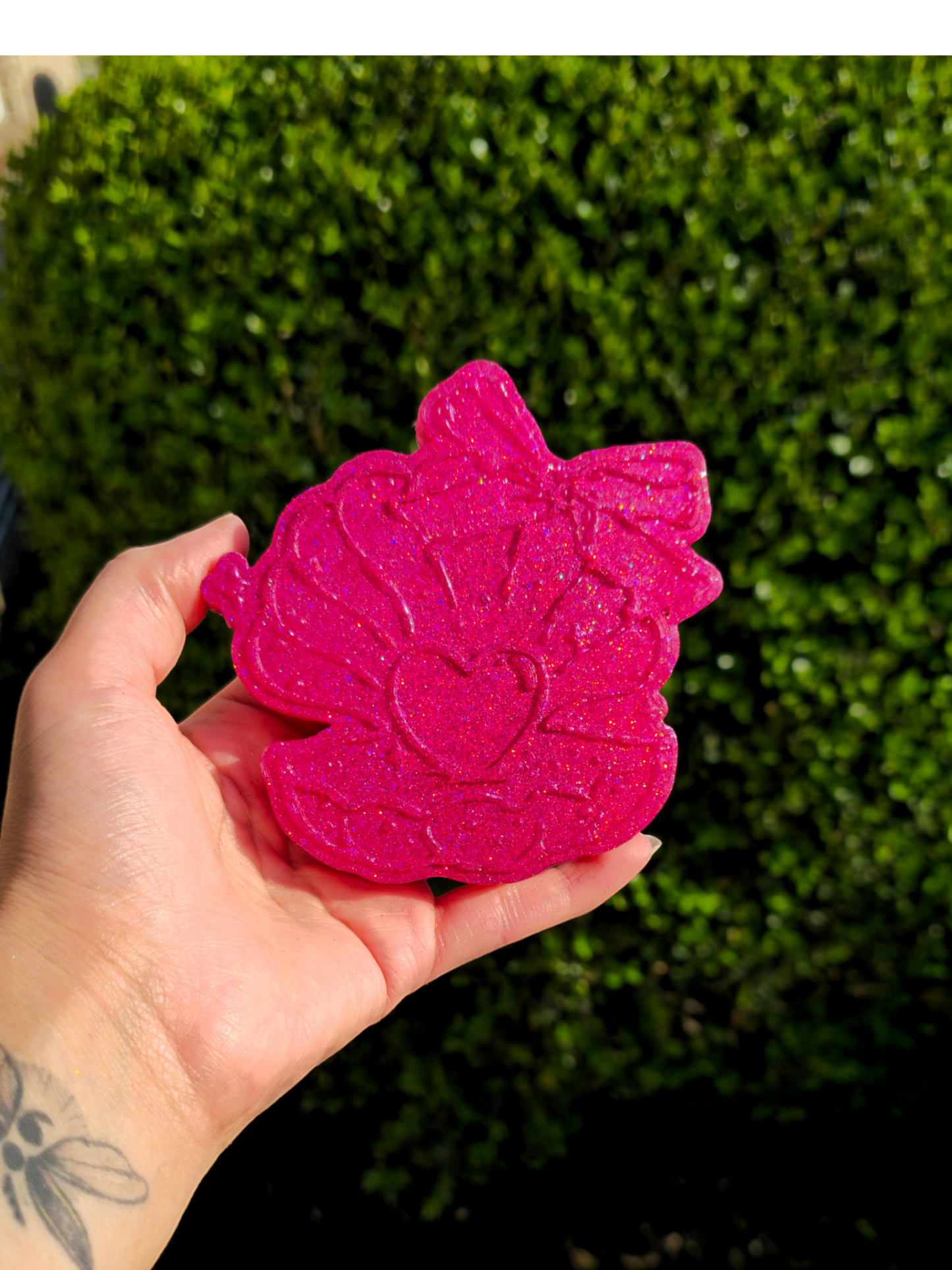 Shell with Heart Pearl with Ribbon - Premium Silicone Mold