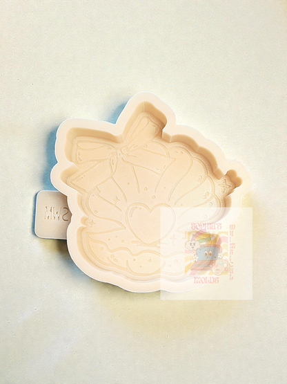 Shell with Heart Pearl with Ribbon - Premium Silicone Mold